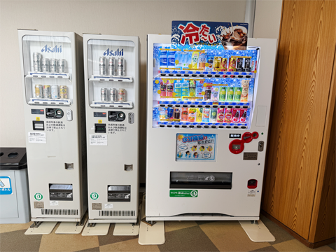 香川県三豊市/道の駅ふれあいパークみの/自動販売機